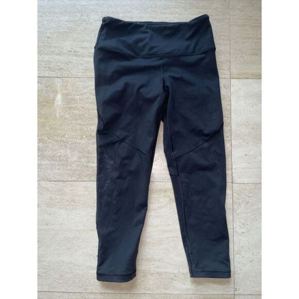 Victoria's Secret sports Knockout Capri black mesh leggings size Small